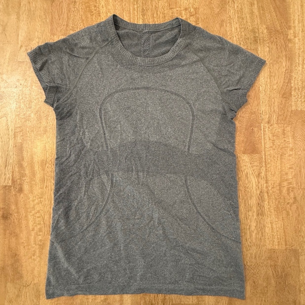 Lululemon Swiftly Tech Short Sleeve Grey Heathered Training Shirt Size 10